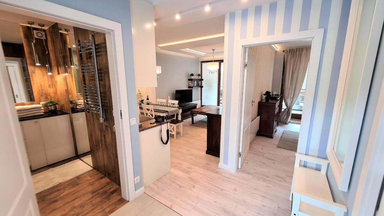 Apt Miedzymorze - Apartamenty Wypoczynkowe Юрата Экстерьер фото